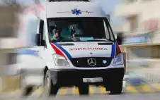 تصادم مركبتين على الطريق الصحراوي