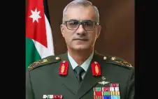 الجيش ينشر السيرة الذاتية لرئيس هيئة