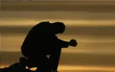 هل الغم حالة مرضية؟.. خبيرة توضح