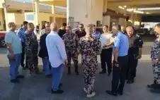 مدير الجمارك يوجه بحلول عاجلة لأزمة