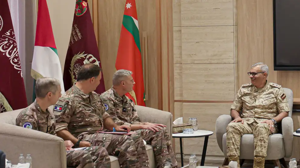 صحيفة نيسان ـ رئيس هيئة الأركان يبحث مع وفد