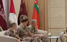 رئيس هيئة الأركان يبحث مع وفد