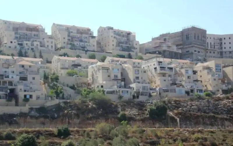 تفاصيل القرار البريطاني المرتقب بحظر التجارة