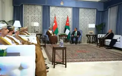 نائبة بايدن : يجب إعلان وقف