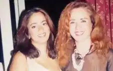 بسبب ميراث ابنتها .. نجلاء فتحي