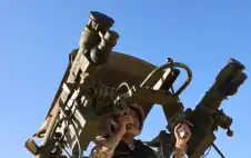 الجيش: أنظمة المراقبة والإنذار والدفاع الجوي