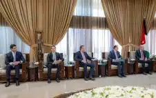 الصفدي والشيباني يبحثان تنفيذ خريطة الطريق