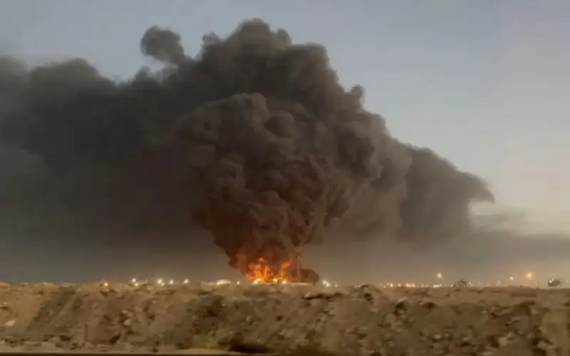 السعودية : إصابات اثر استهداف خط