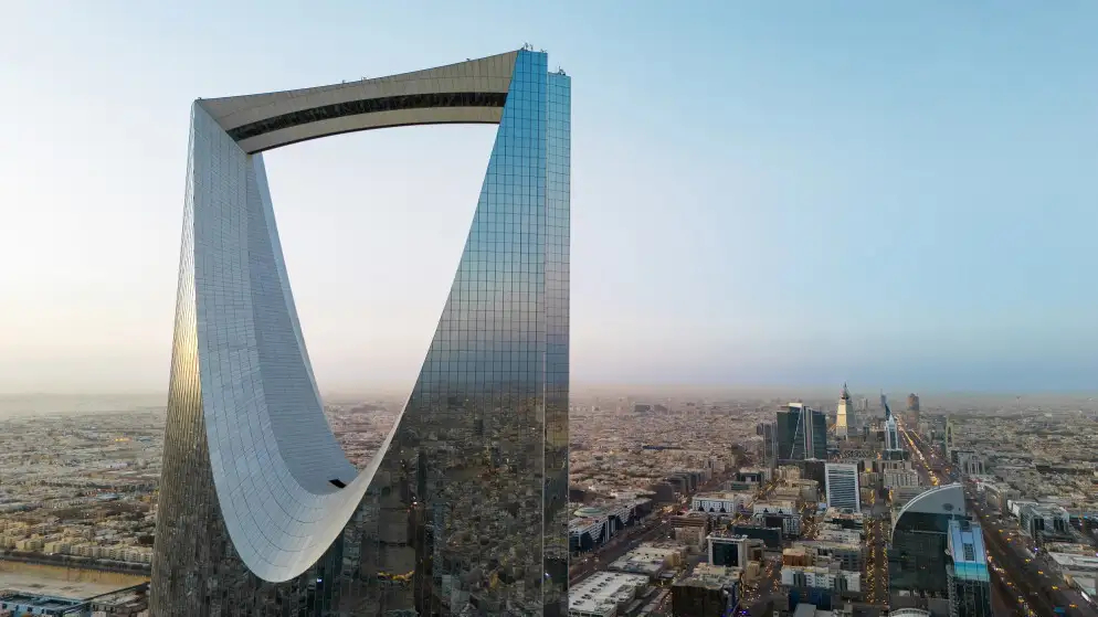 إدانات عربية لاستهداف خط أنابيب نفط