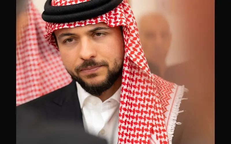 ولي العهد يعزي بوفيات حادث مكلفي