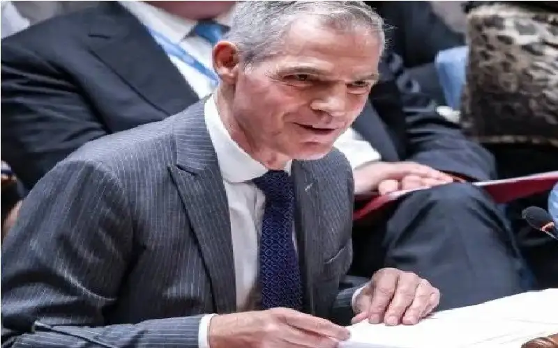 فرنسا تبدي أسفها لواشنطن بعد خلاف