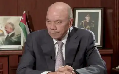 مسؤول إسرائيلي يغادر إسرائيل بسبب صواريخ