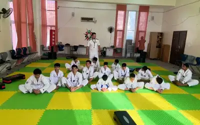 لا يعرف أنه لا يعلم ـ