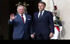الملك يصل إلى مقر انعقاد اجتماعات