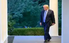 بينها CNN .. تstrongرمstrongب يمنع 3