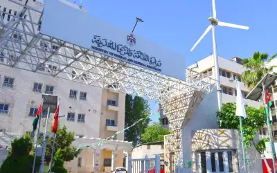 وفاة سيدة وإصابة شخصين من العائلة