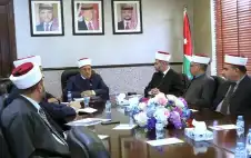 قاضي القضاة يؤكد أهمية مواصلة تطوير