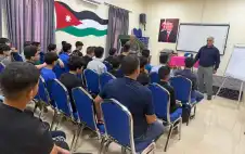 جلسة تعريفية حول أهمية العمل التطوstrongعيstrong