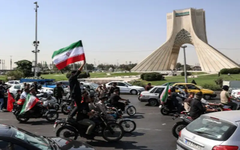 صحيفة نيسان ـ إيران تتمسك بشروطها لفتح مضيق هرمز