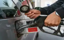 أسعار الديزل تسجل مستوى قياسيا بالولايات