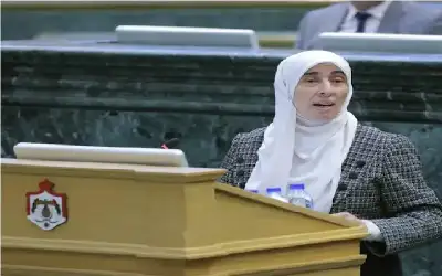 فيفا يعتمد 12 مجموعة من 4