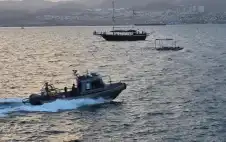 الزوارق الملكية تنقذ أردنيا غرق في