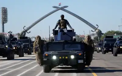 مشاجرة بين فتاتين في احد مطاعم