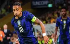 رياضة ـ ترقب في برشلونة لمعرفة مصير رافينيا