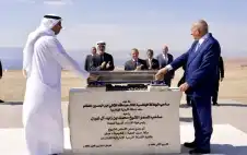 الملك وولي عهد أبوظبي يشهدان وضع
