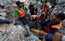 شهيدان في غارة جوية إسرائيلية على