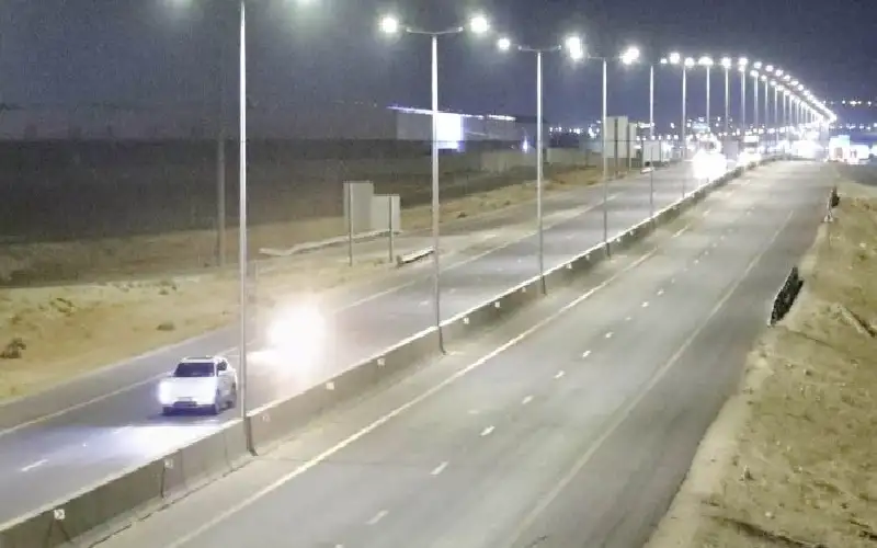 إنجاز 75% من مشروع إنارة ممر