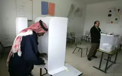 الرزاز: 90 % من مشتركي الضمان