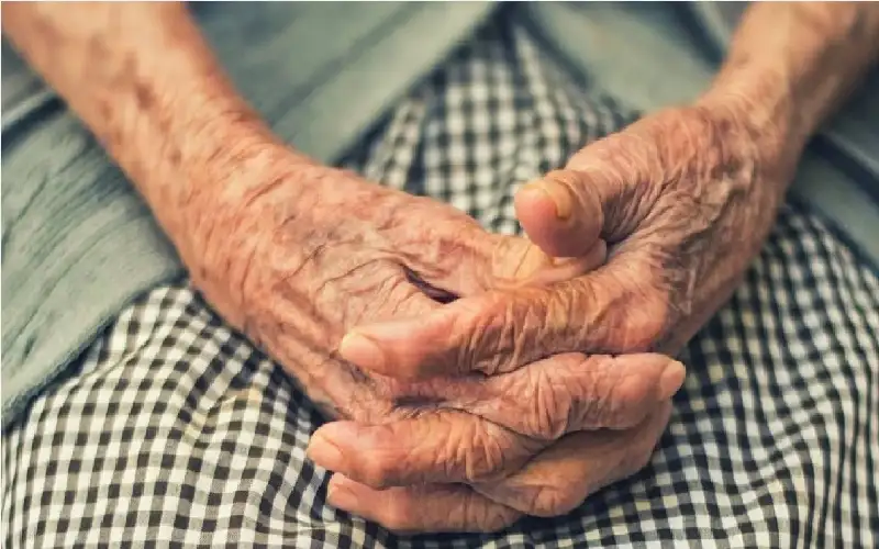 معجزة بولوتانا.. ما سر نساء المائة