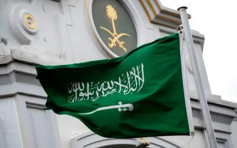 السعودية: الحياة تسير بشكل طبيعي ورفع