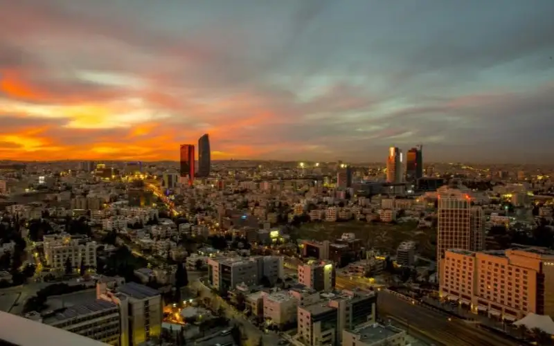 صحيفة نيسان ـ أمانة عمان تدرس شوارع مدفوعة الأجر