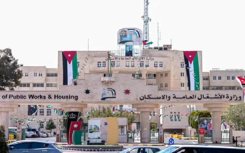 الأشغال تنهي أعمال توسعة جزء من