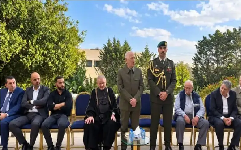 الديوان الملكي يعزي عشيرة الوشاح