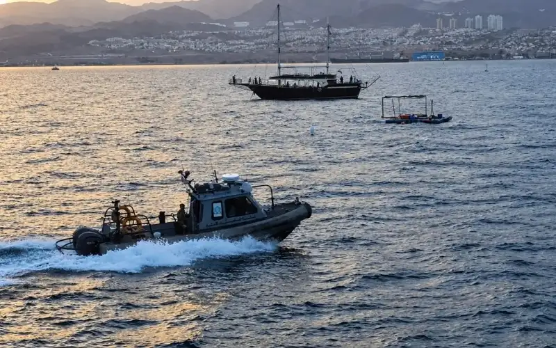 صحيفة نيسان ـ القوة البحرية والزوارق الملكية تنقذ قاربين