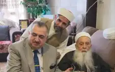 السفير العراقي يزور كبير الواعظين في