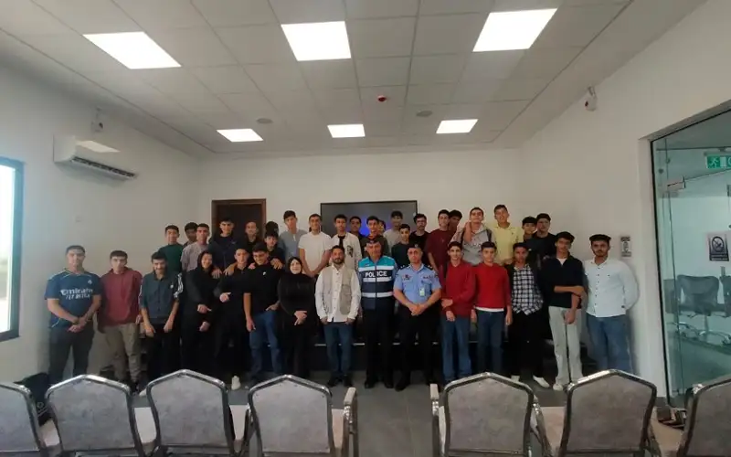 مركز شباب وشابات الوسطية ينفذ جلسة