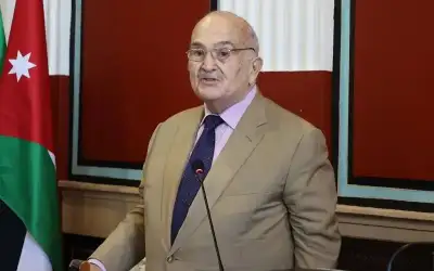 انباء عن سطو مسلح على بنك