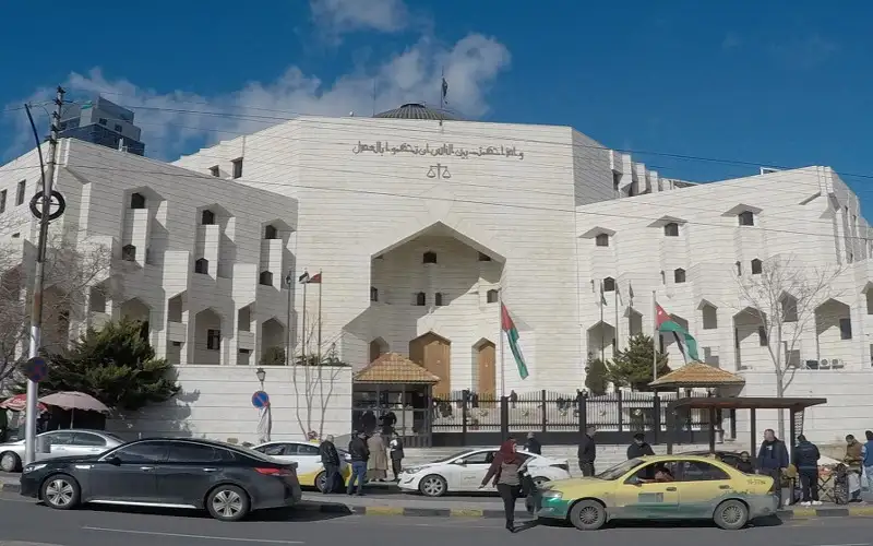 نقابة المحامين تتوقف عن الترافع أمام