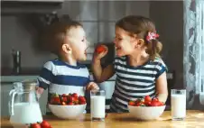 إليك الطرق الصحية لتخstrongزيstrongن وتسخين طعام