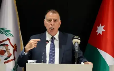الهياجنة: لا أعراض جانبية للقاح كورونا