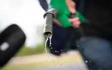 عقل يرجح ارتفاع أسعار اstrongلبstrongنزين والديزل