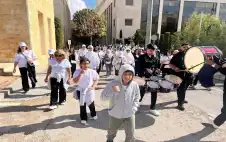 نمشي معا لنخفف الألم.. مسيرة توعوية