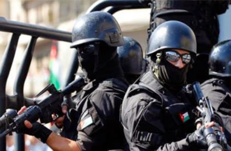 قتيلان خلال عملية للقبض على مطلوبين