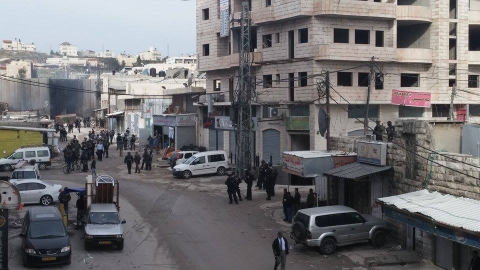 اصابات في القدس ومواجهات عنيفة في