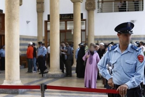 شاذ يقتل آخر (غيرة)