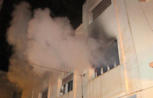 3 إصابات بحريق منزل في عمان